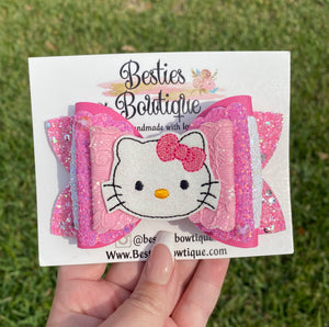 Hello Kitty 4.5” Glitter Bow