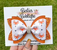 Load image into Gallery viewer, Adorable Fox 4.5” Glitter Bow